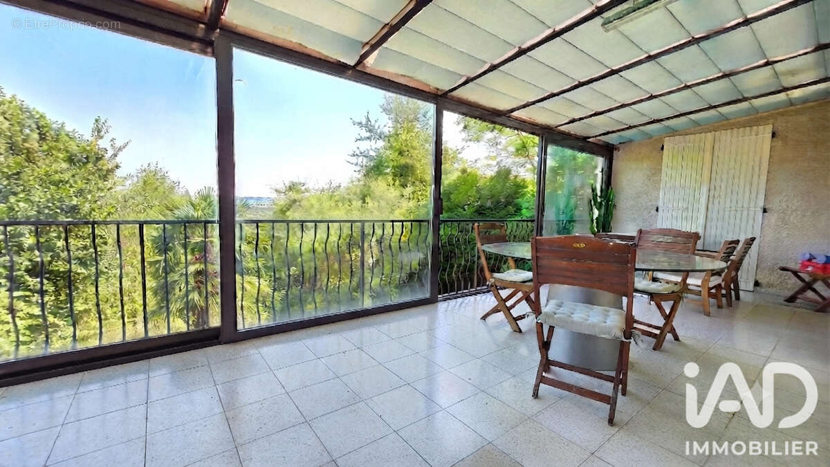 Maison 169 m² à Mezy-Sur-Seine  - photo 2