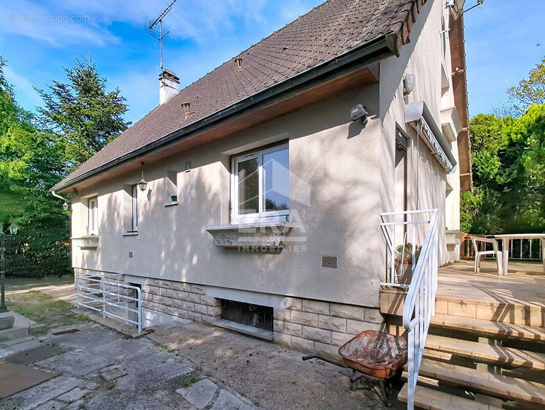 Maison à LAMORLAYE
