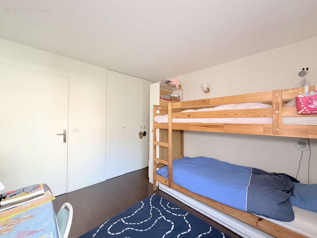 Appartement à SURESNES