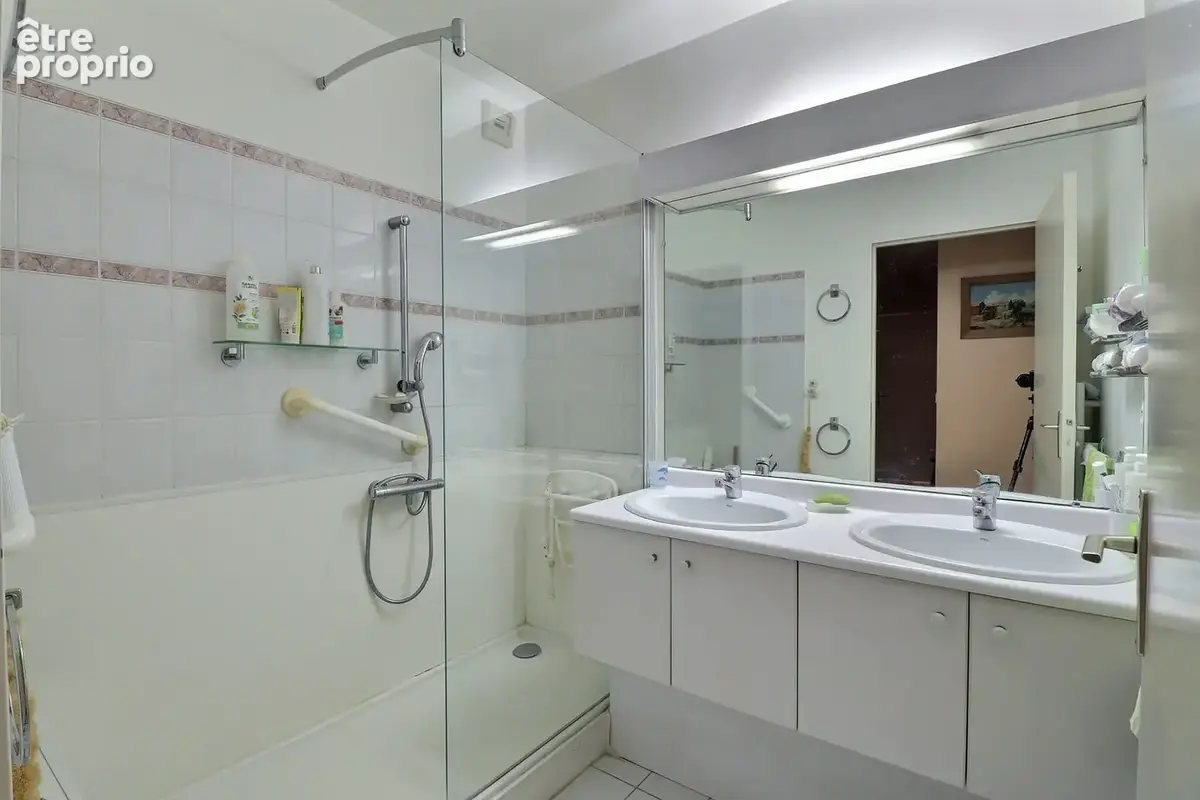 Appartement 5 pièces 115 m² à vendre à Chatillon (92320) - photo 9
