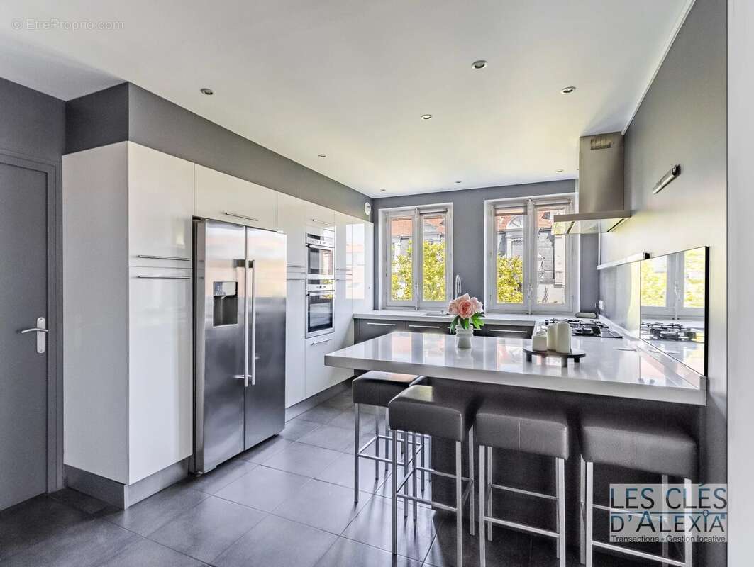 Appartement à LYON-6E