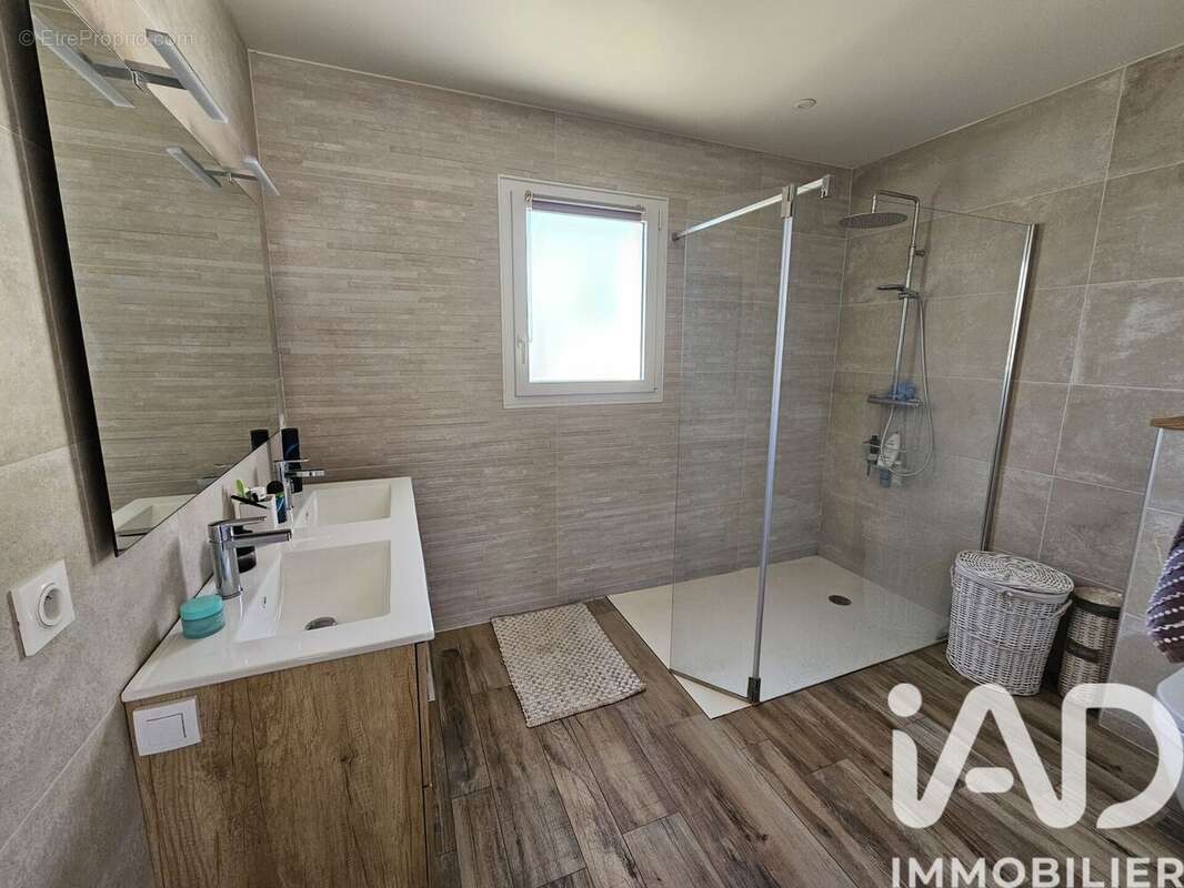 Maison 119 m² à Saint-Sulpice-D'arnoult  - photo 4