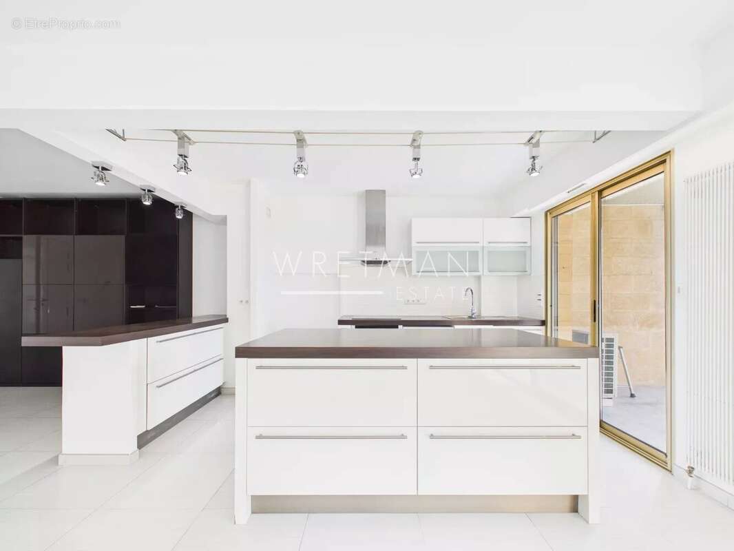 Appartement à LE CANNET
