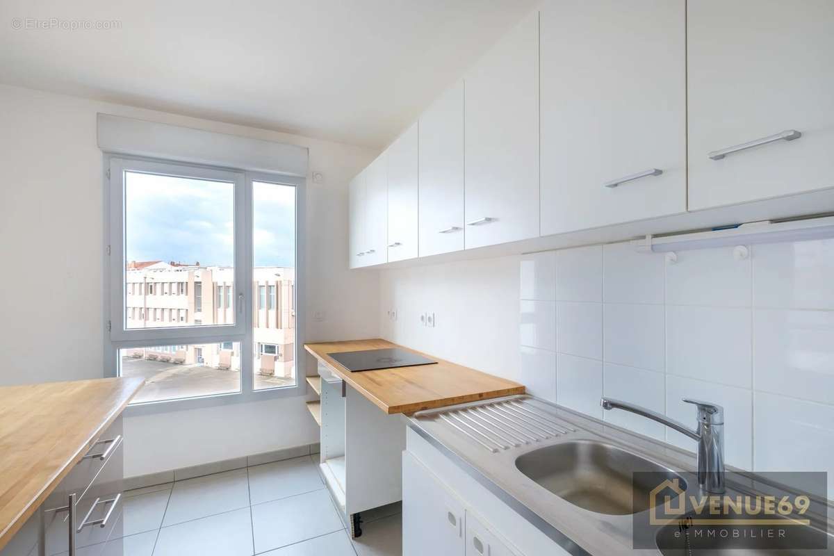 Appartement à LYON-8E
