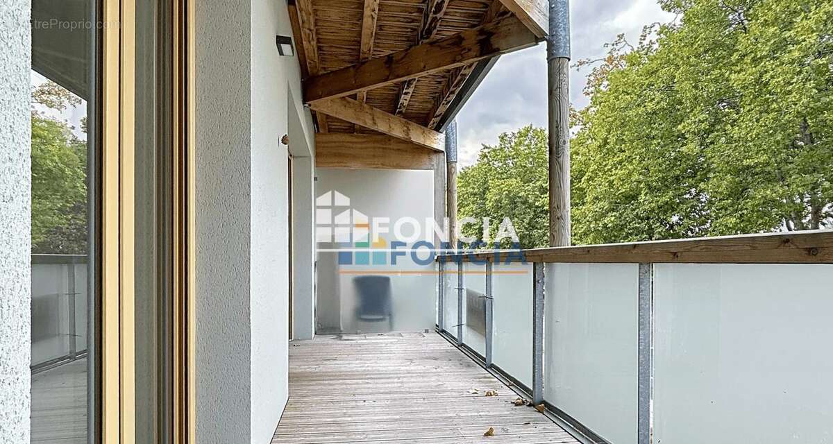 Appartement à COLOMBELLES