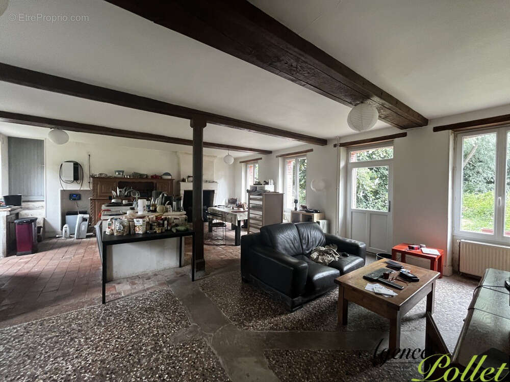 Propriété 9,5 ha : maisons, moulin, dépendances, 3 étangs - photo 6