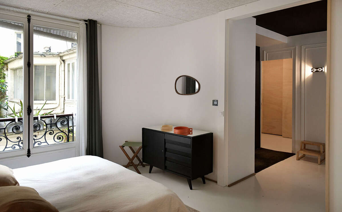 Appartement à PARIS-10E