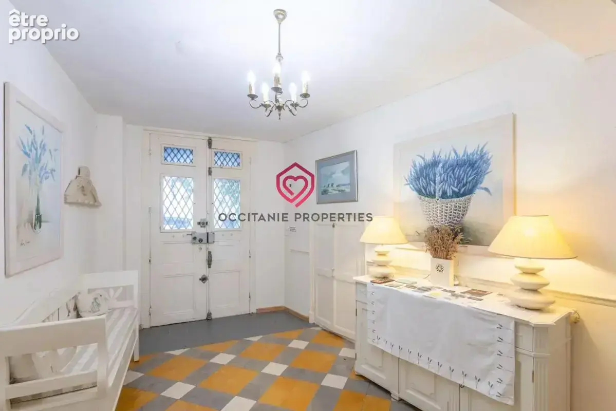 Maison de Maître avec piscine et dépendances - photo 8