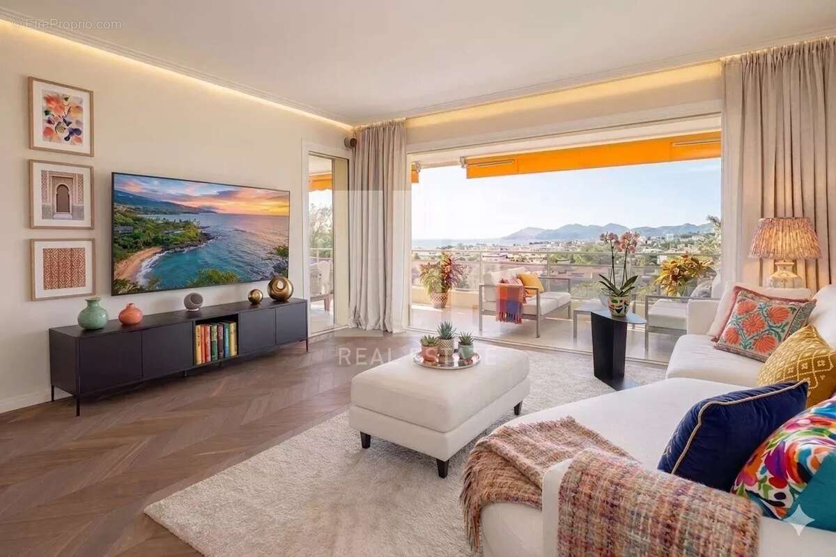 Appartement à LE CANNET