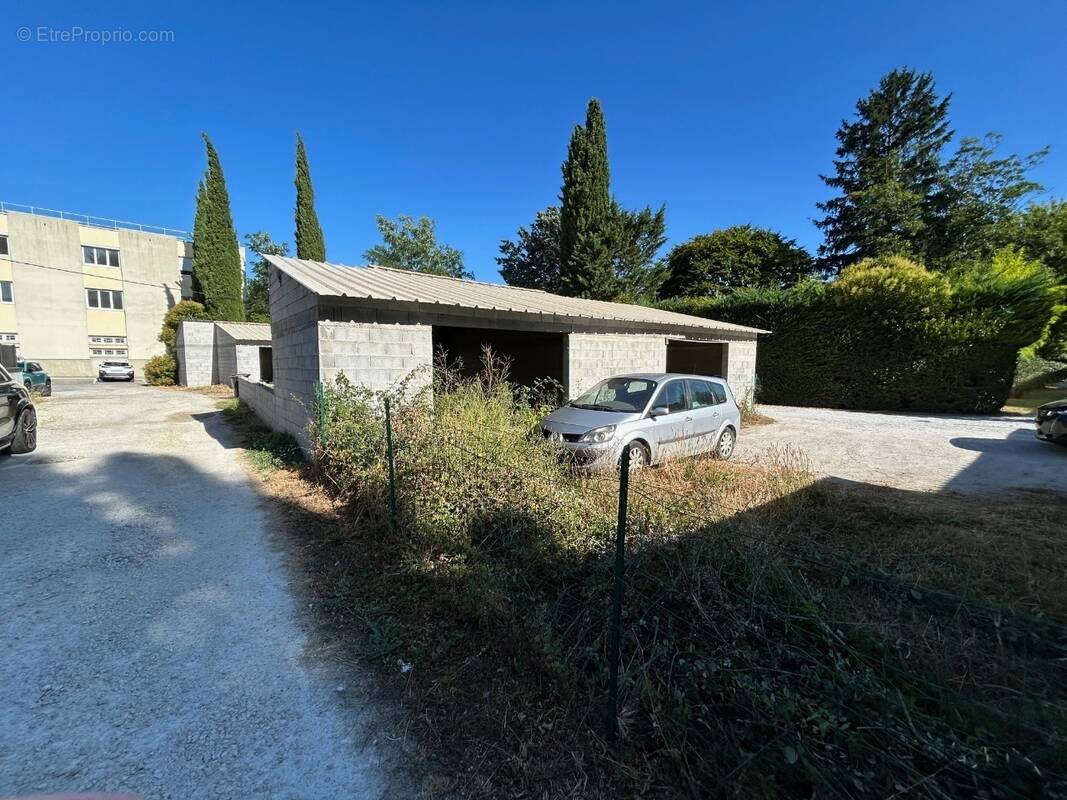 Parking à MONTELIMAR