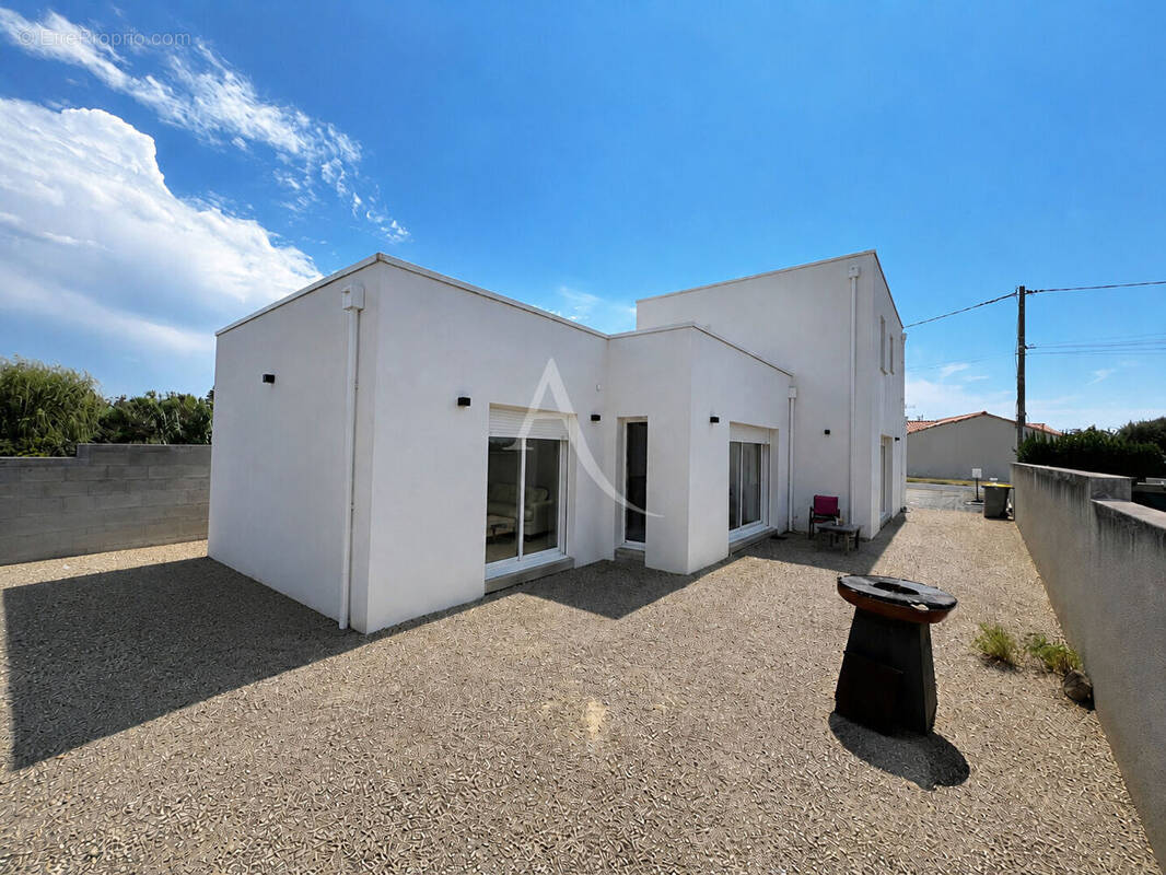 Maison à LONGEVILLE-SUR-MER