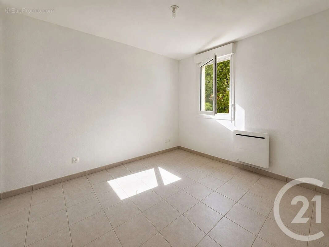 Appartement 36 m² à La Seyne-Sur-Mer  - photo 3