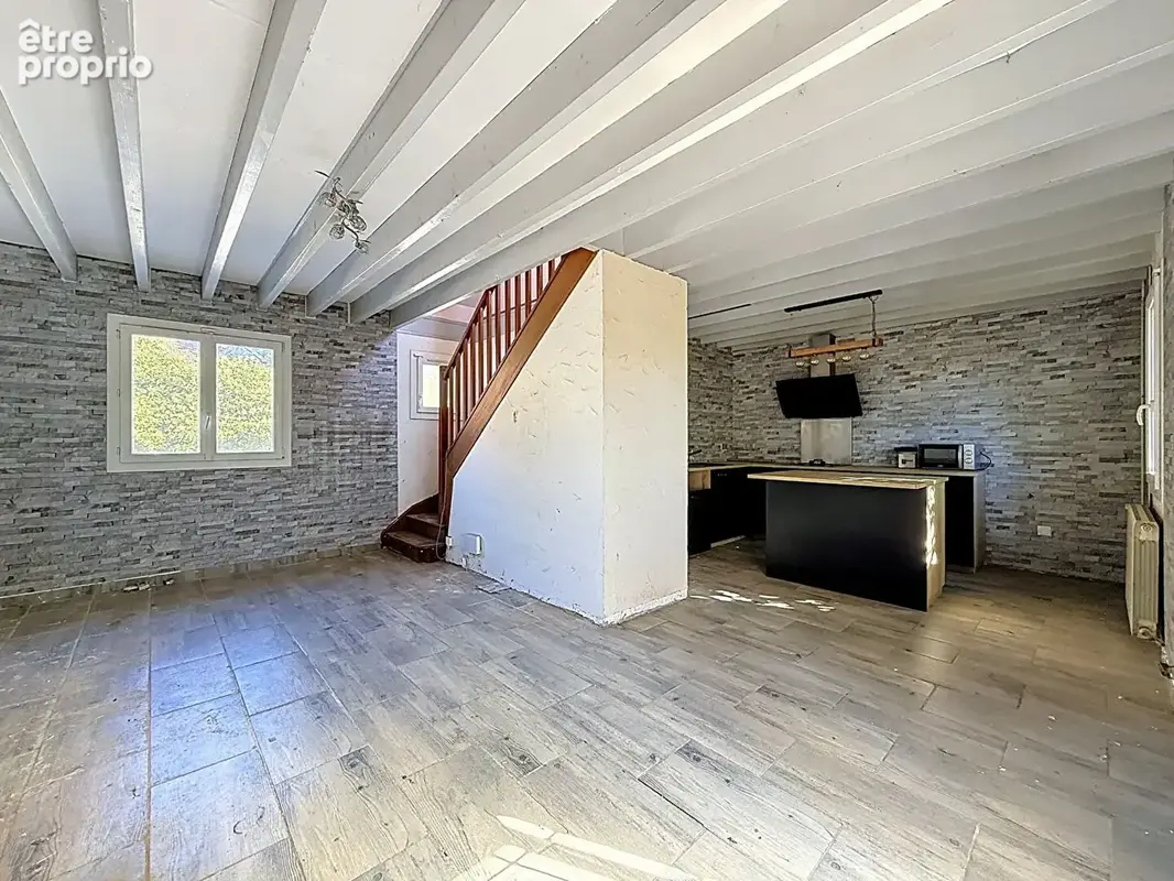 Maison individuelle , 2 chambres , sous sol total ! - photo 3