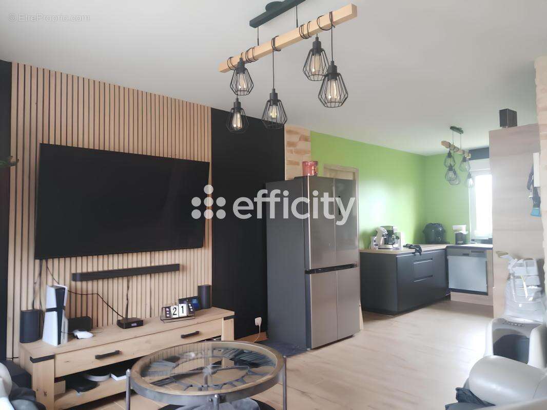 Maison 111 m² à Joganville  - photo 2