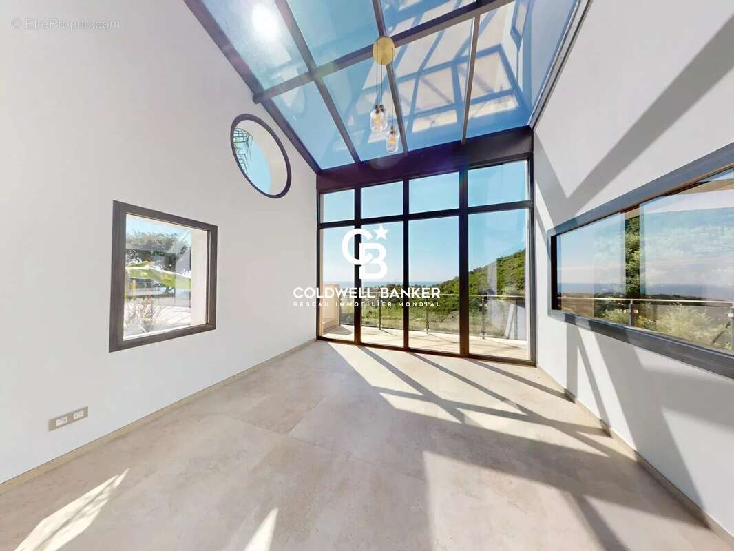 Maison à CAVALAIRE-SUR-MER