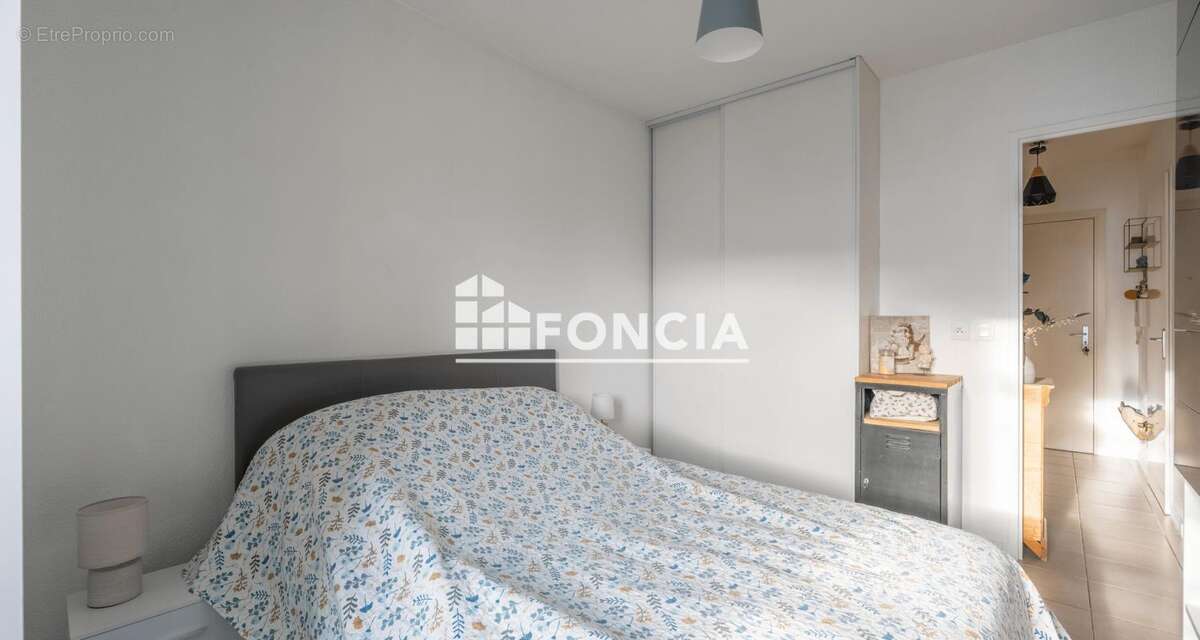 Appartement à VILLENAVE-D&#039;ORNON