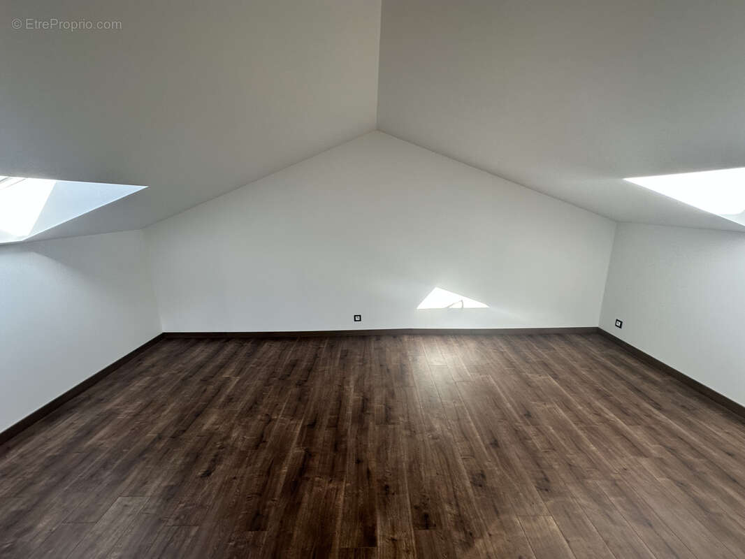 Maison à SAINTE-SAVINE