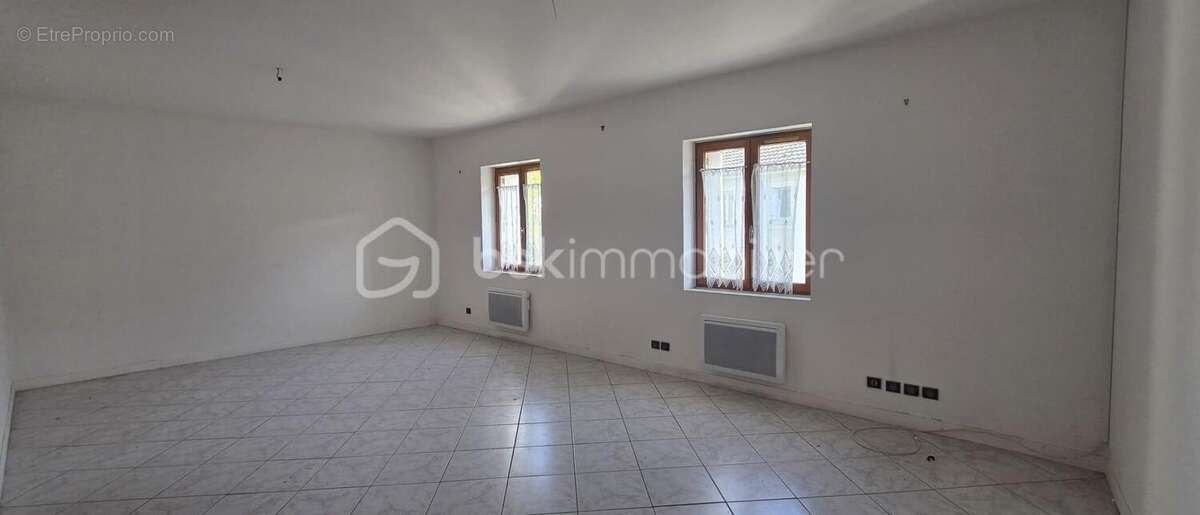 Appartement à COULOMMIERS
