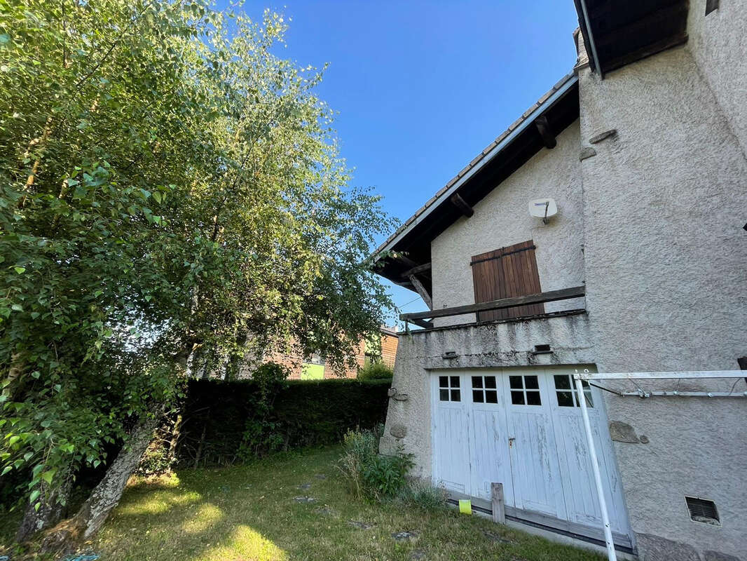 Maison à LE CHAMBON-SUR-LIGNON