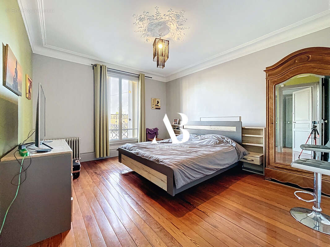 Maison à LA CHAPELLE-RABLAIS