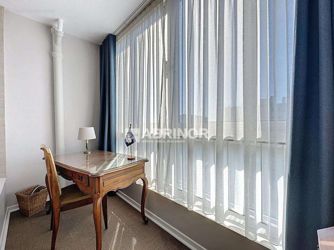 Dernier etage - duplex - 3 chambres, bureau - terrasse - garage 2 voitures- vue exceptionnelle - cave - photo 11