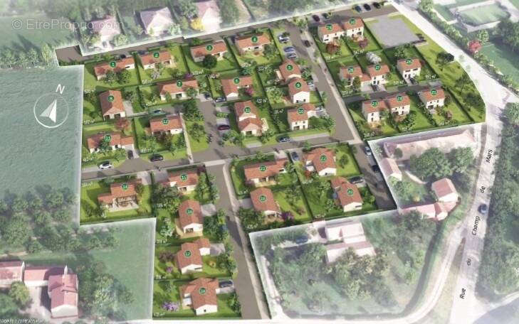 Terrain à SAINT-HILAIRE-DU-ROSIER