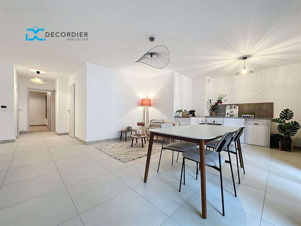 Appartement à EVIAN-LES-BAINS