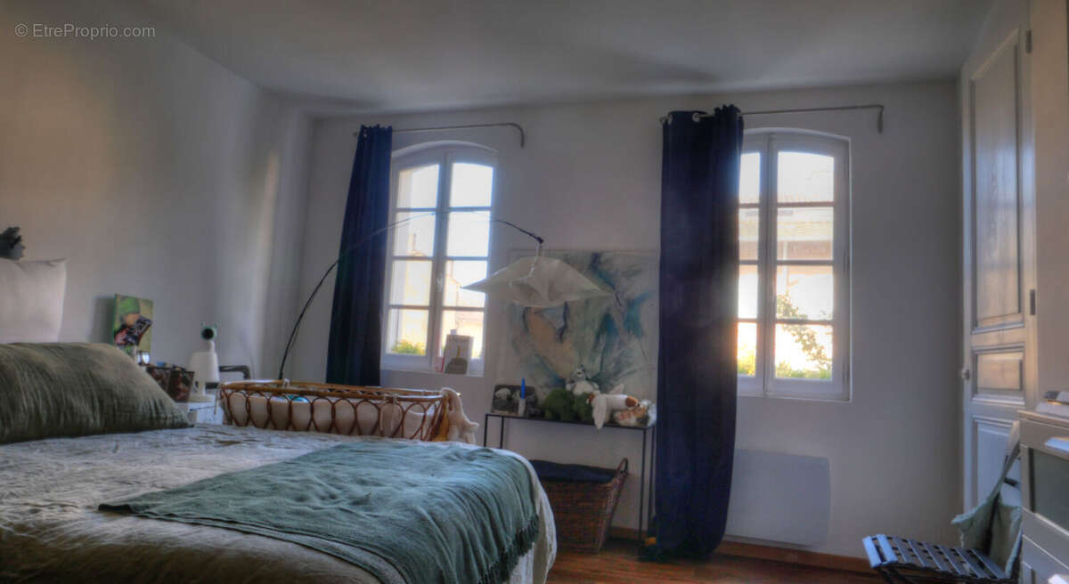 Appartement à SAINT-PAUL-TROIS-CHATEAUX