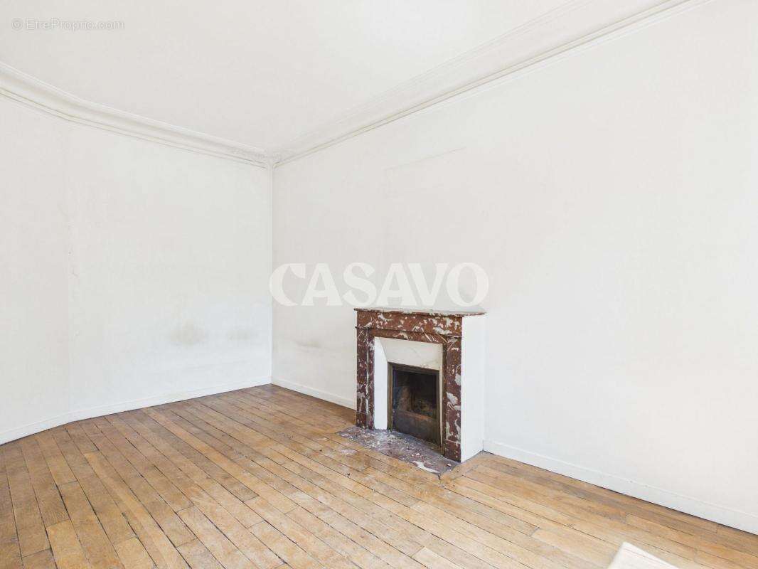 Appartement à PARIS-19E