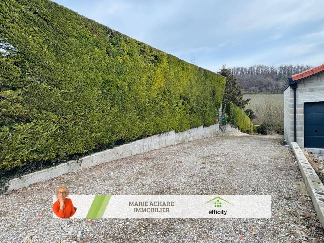 Terrain à VILLETTE-DE-VIENNE