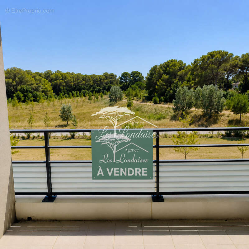 Appartement à LA LONDE-LES-MAURES