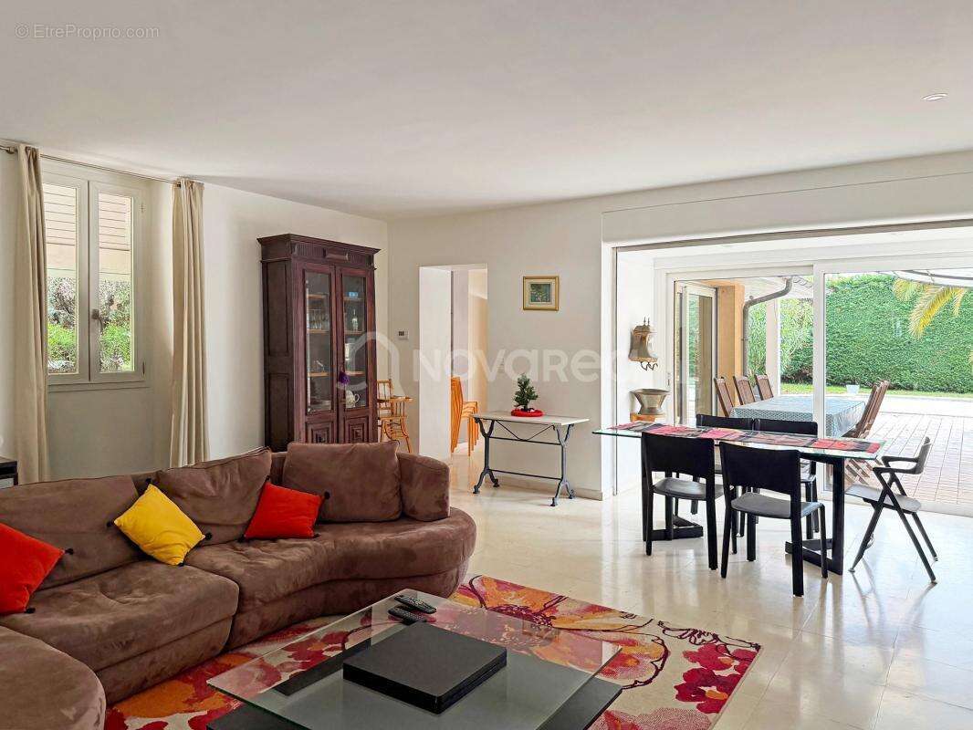 Maison à ASSAT