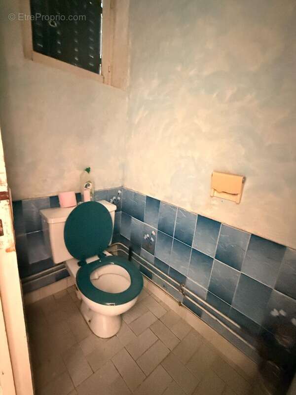 Maison à LA CELLE-DUNOISE