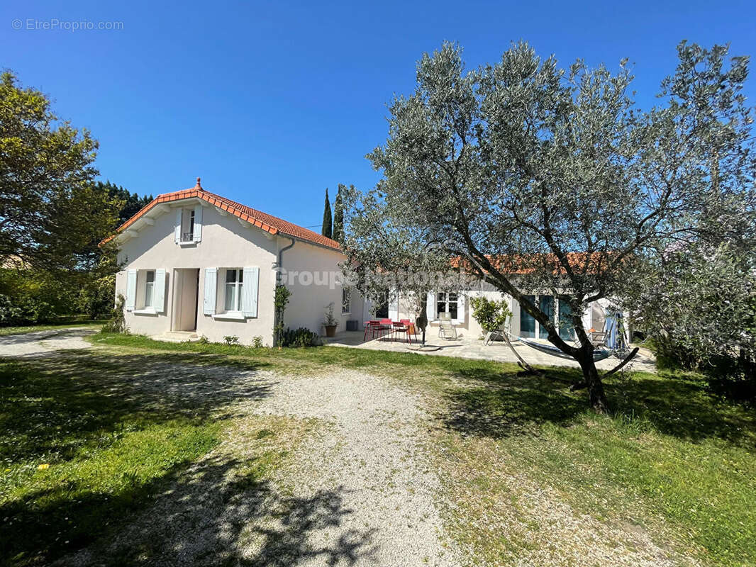Maison à MONTEUX