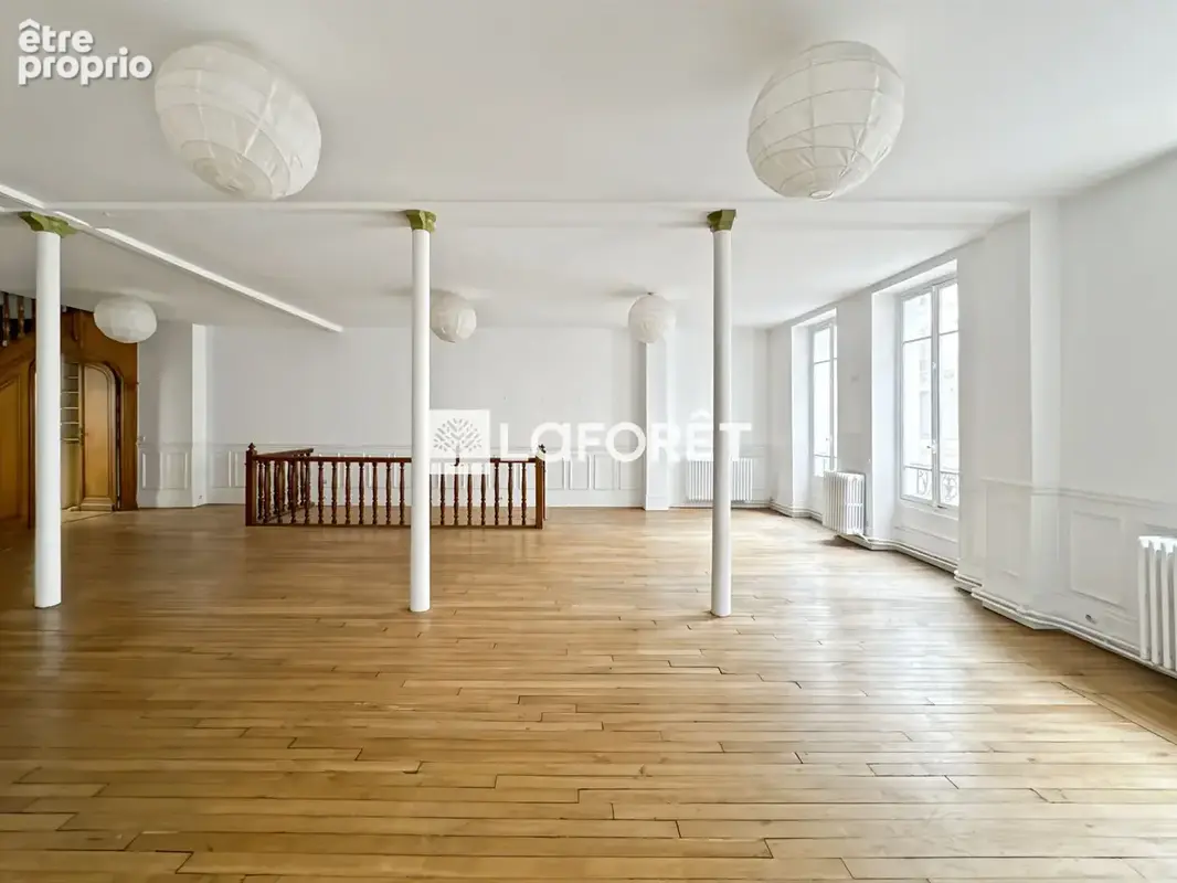 Bureaux ? rue amelot ? 109,47 m² ? volumes atypiques - photo 2