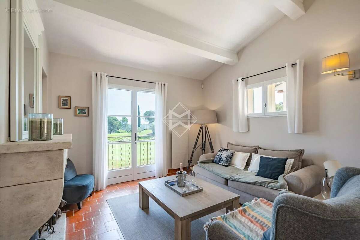 Appartement à LA MOTTE