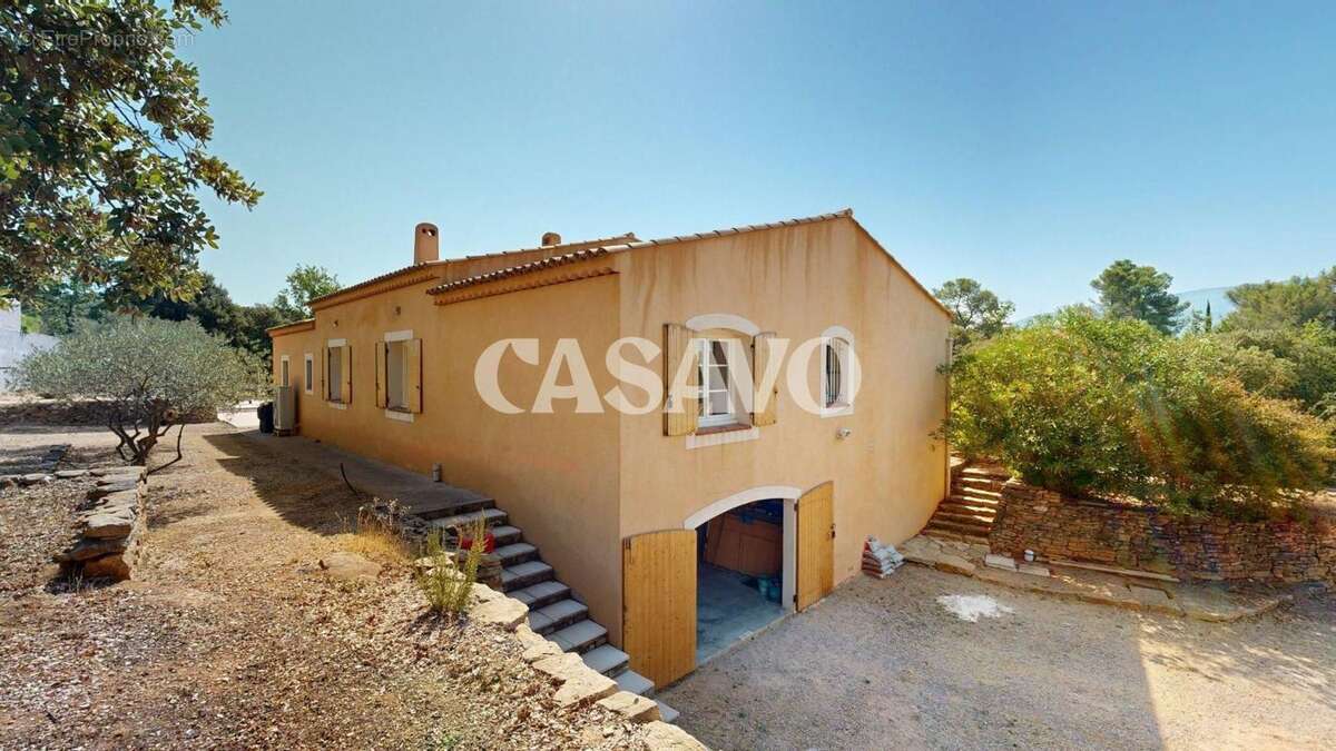 Maison à POURRIERES