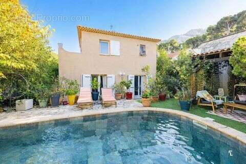 Maison à MARSEILLE