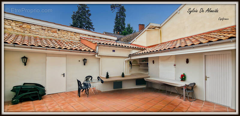 Maison à PONT-DE-VAUX