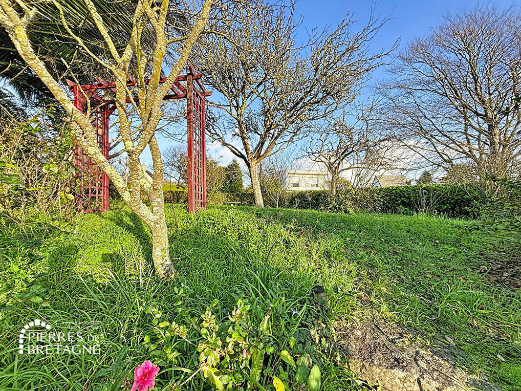 Maison à PLOUGONVELIN