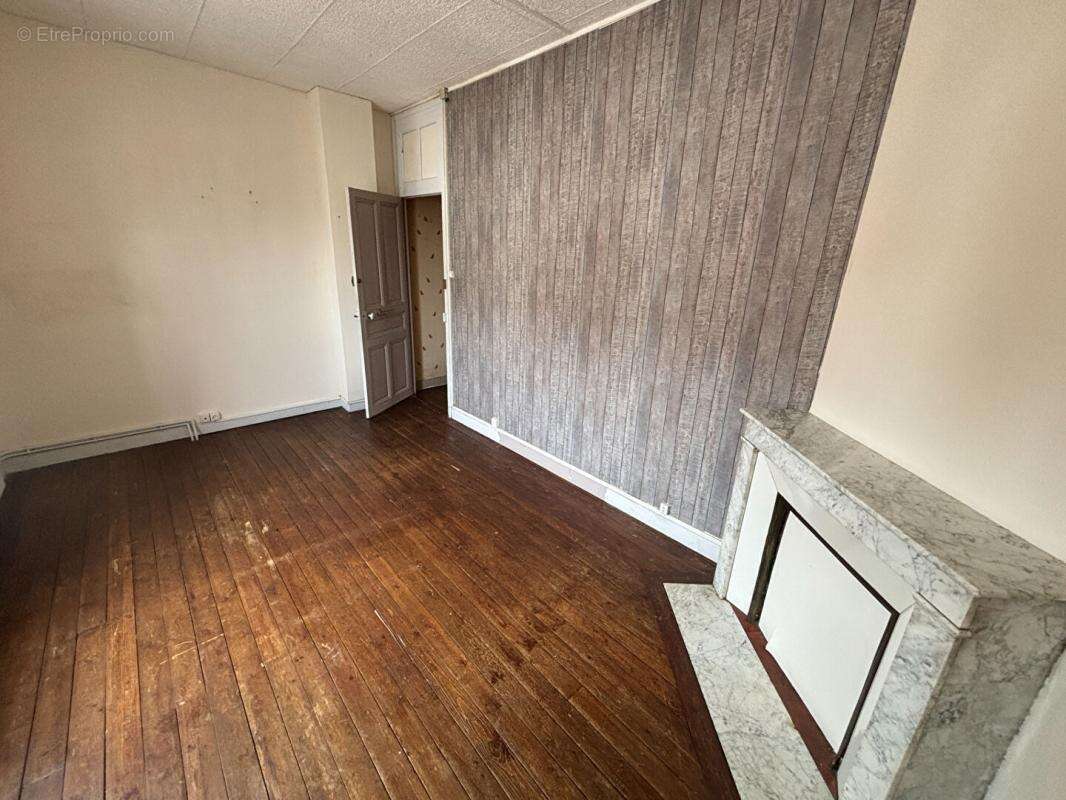 Maison à CHAUNY