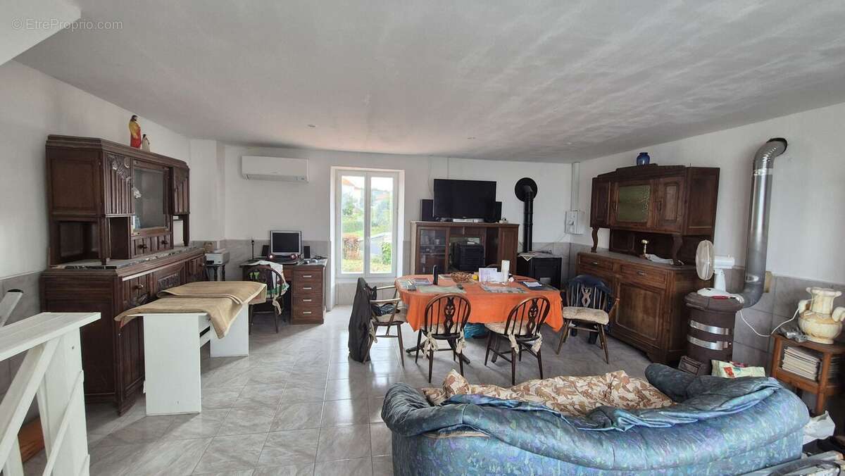 Maison à MAREUIL-SUR-LAY-DISSAIS