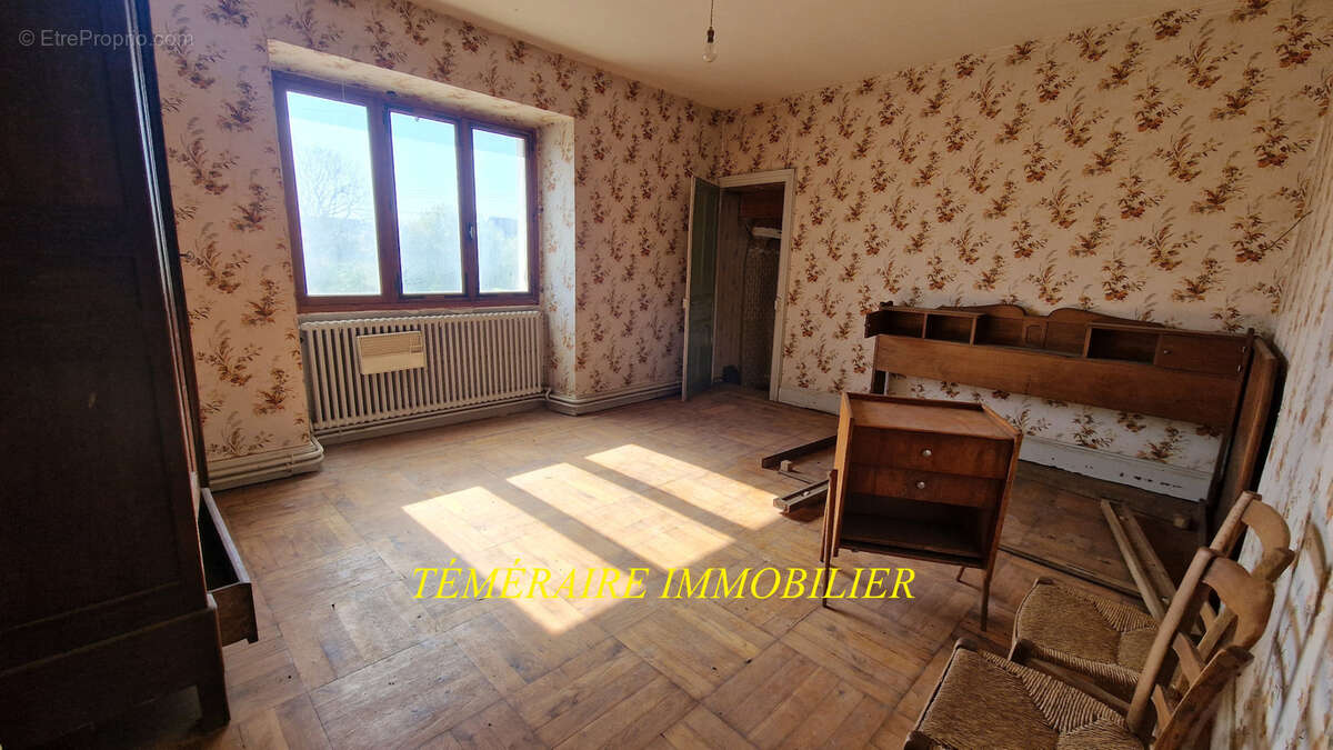 Champagnole 10 mins - Ancienne ferme de 174m2 - photo 14