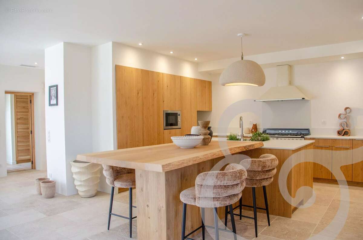 Maison à SAINT-REMY-DE-PROVENCE