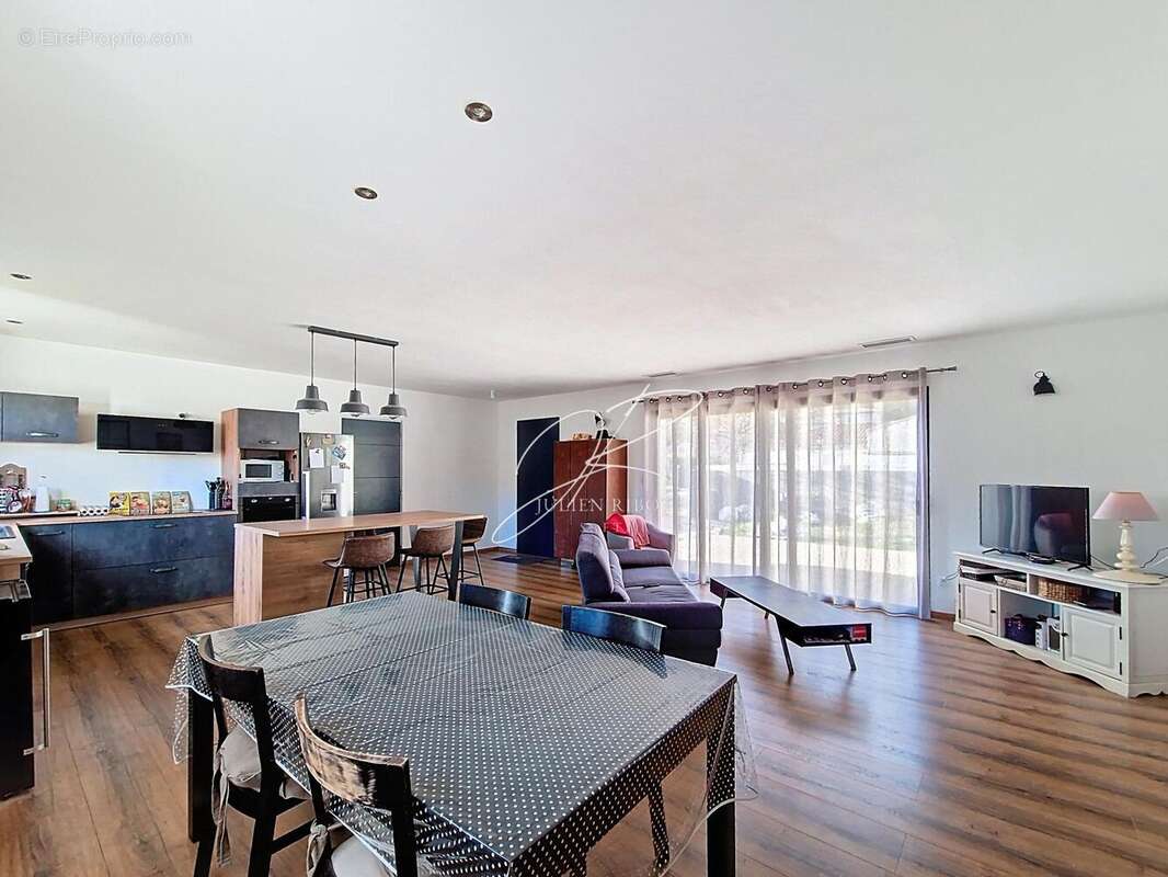 Photo 2 - Maison à CESSENON-SUR-ORB