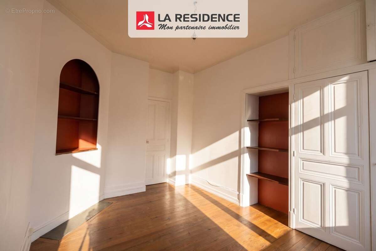 Appartement 72 m² à Tournon-Sur-Rhone  - photo 6