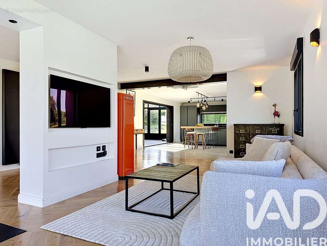Maison 220 m² à Saint-Fuscien  - photo 5