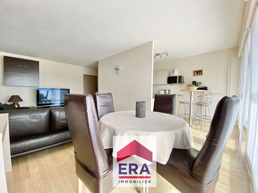 Appartement à SARTROUVILLE