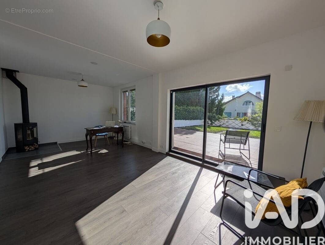 Photo 1 - Maison à CLAMART