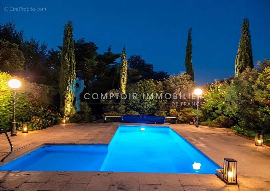 Dpt (30) aramon a vendre propriete jardin et piscine - photo 16